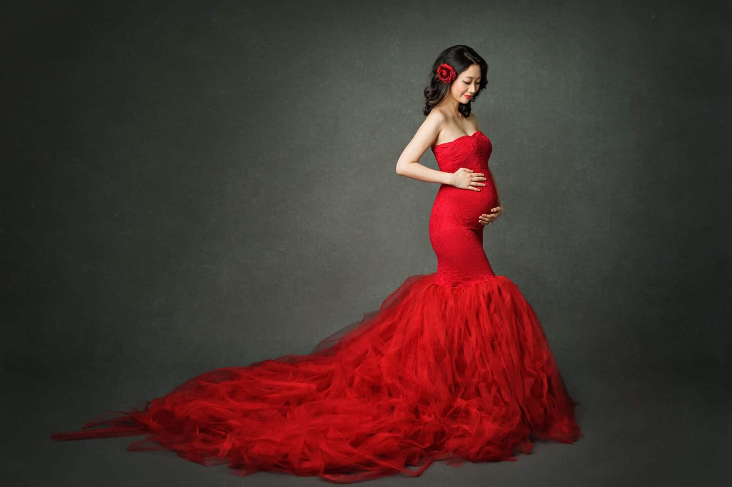 Elegant studio maternity photo Eden Bao