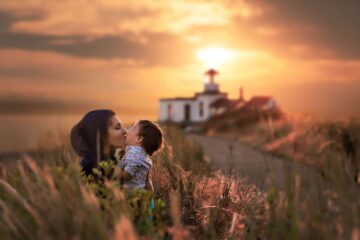 Mom Baby Discovery Lighthouse Sunset Eden Bao