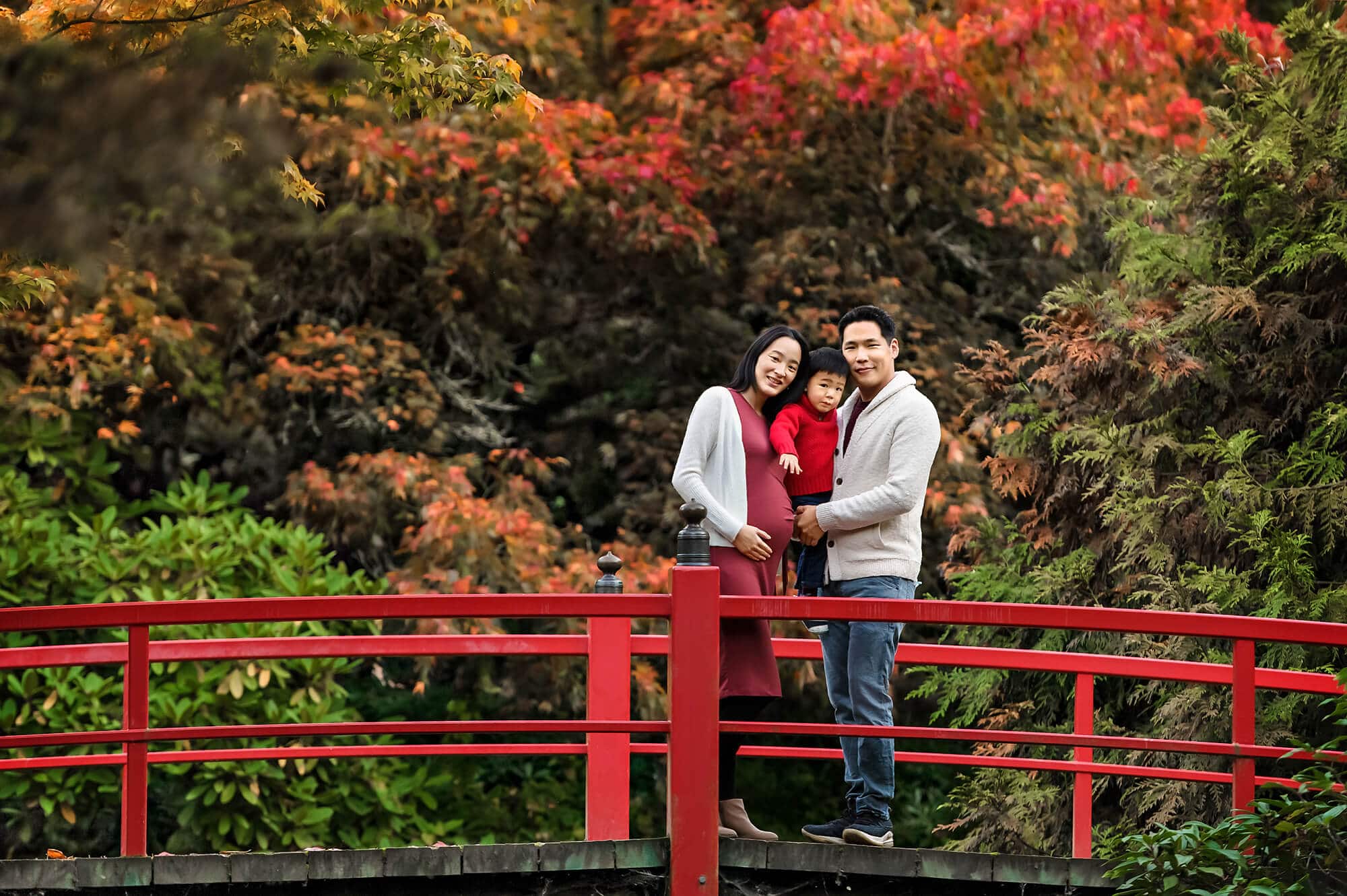 Kubota Japanese Garden Seattle Maternity Family Photographer