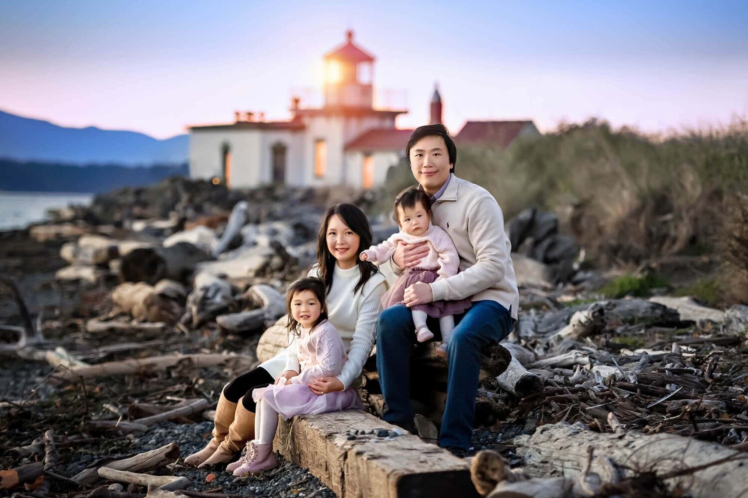Westpoint Lighthouse Discovery Park Seattle Family Photographer
