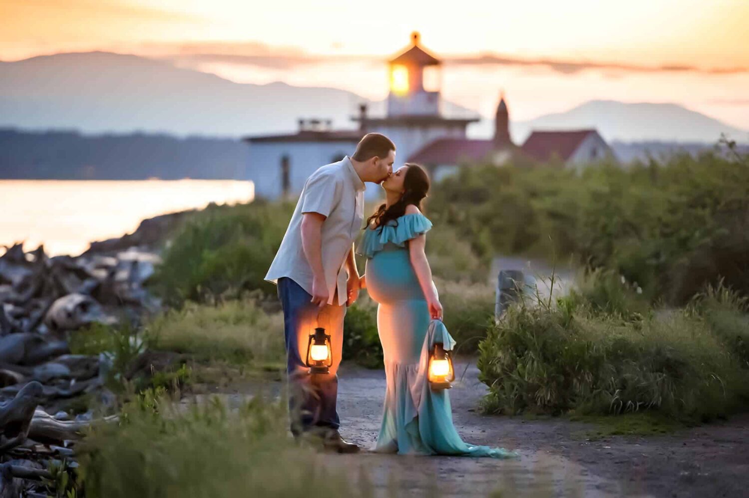 Lighthouse Seattle Maternity Photographer