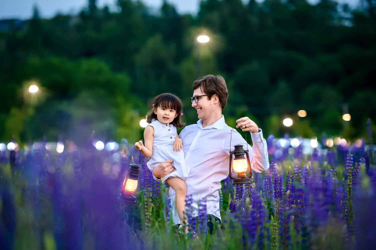 Vanlierop Puyallup Lupines Family Photographer